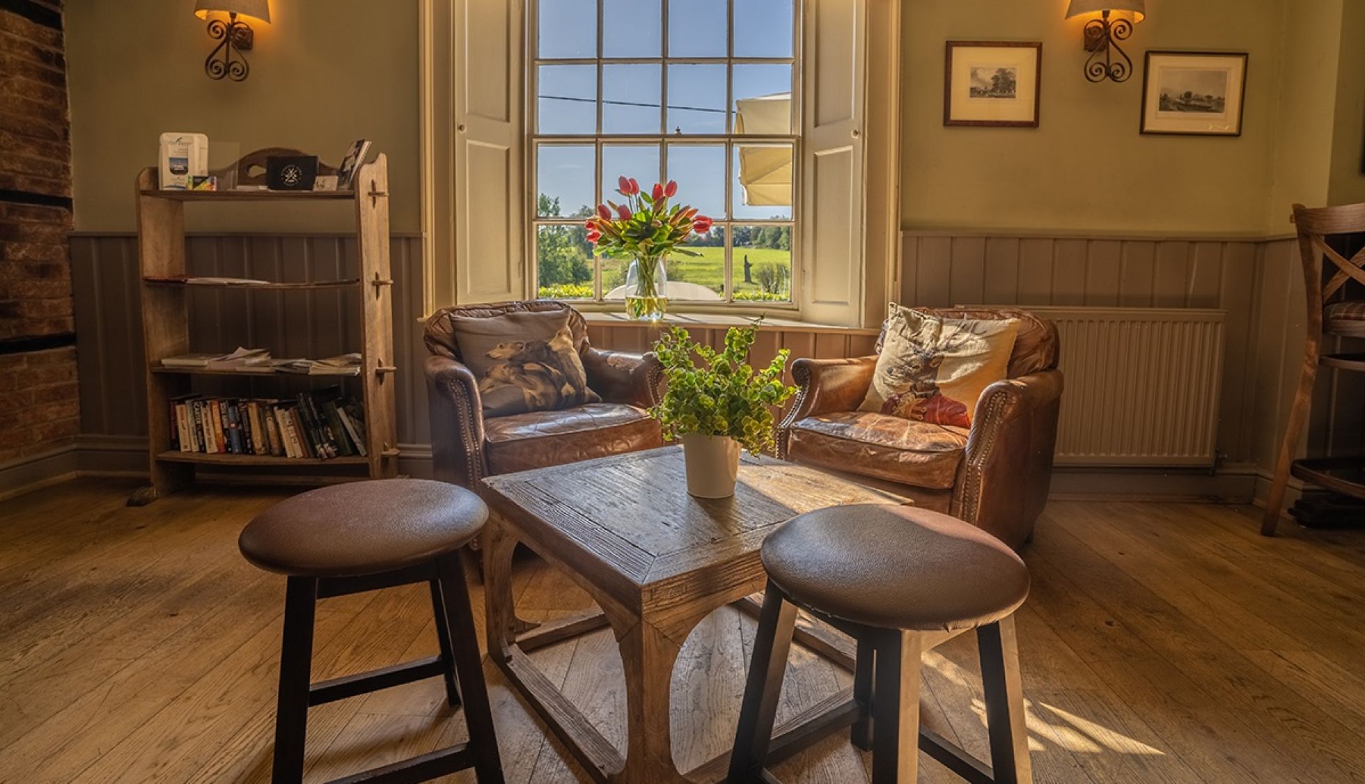 Hawk Inn