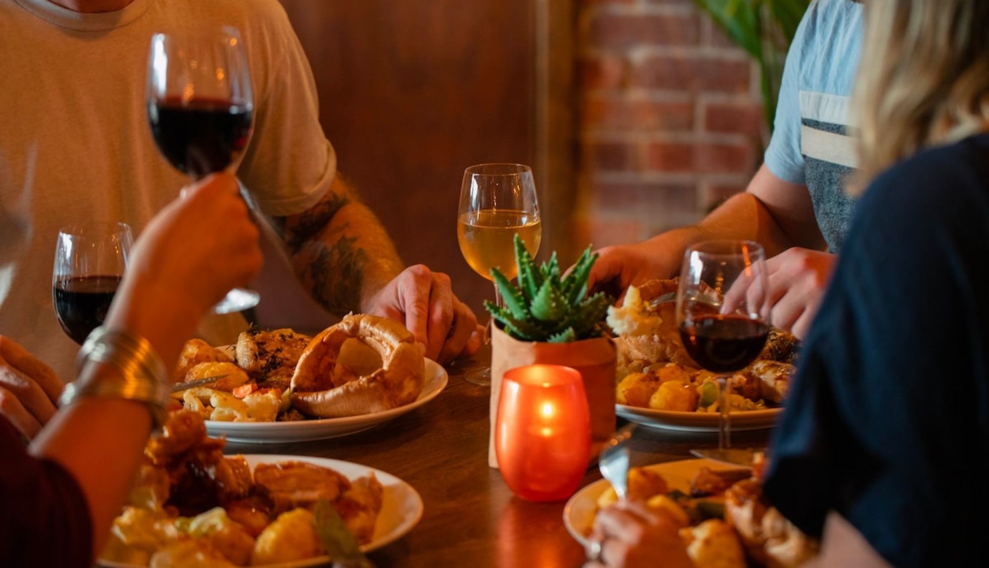 Family enjoy Father's Day roast dinner at the Hawk Inn in Amport